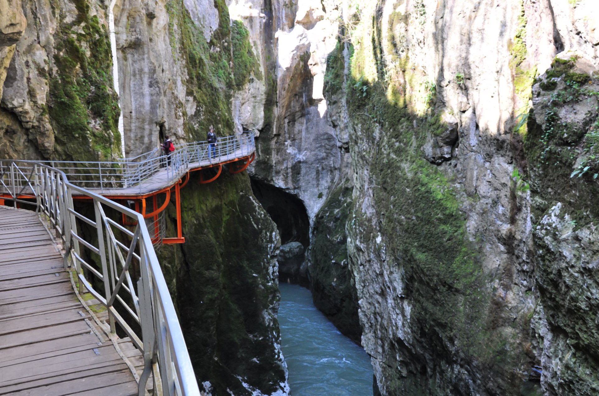 Visit  Gorges du Fier